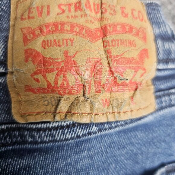 Levis Jeans Men 36x32 Blue 501 Denim Medium Wash Button Fly Straight Leg Casual - Picture 3 of 9